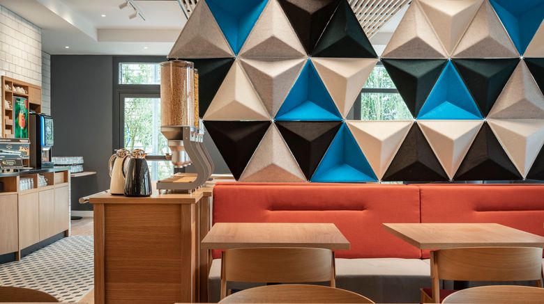 <b>Holiday Inn Express Marne la Vallee Restaurant</b>. Images powered by <a href="https://www.leonardoworldwide.com/" title="Leonardo Worldwide" target="_blank">Leonardo</a>.