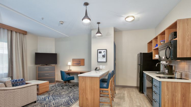Candlewood Suites Idaho Falls Room