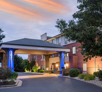 Holiday Inn Express Corydon Exterior