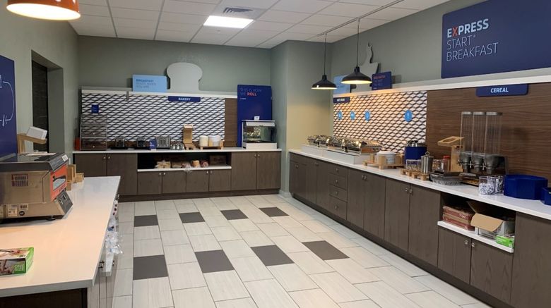 <b>Holiday Inn Express & Suites Canon City Restaurant</b>. Images powered by <a href="https://www.leonardoworldwide.com/" title="Leonardo Worldwide" target="_blank">Leonardo</a>.