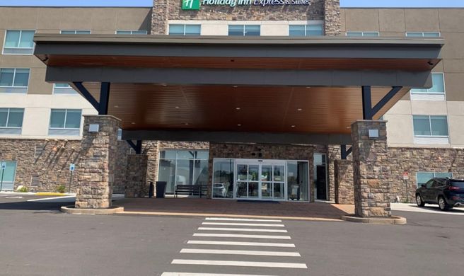 Holiday Inn Express & Suites Canon City Exterior