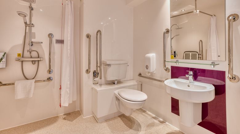 <b>Premier Inn Bury St Edmunds North (A14) Room</b>. Images powered by <a href="https://www.leonardoworldwide.com/" title="Leonardo Worldwide" target="_blank">Leonardo</a>.
