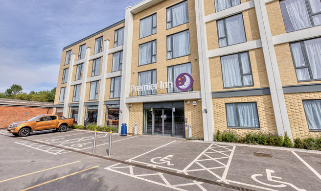 Premier Inn Bury St Edmunds North (A14) Exterior