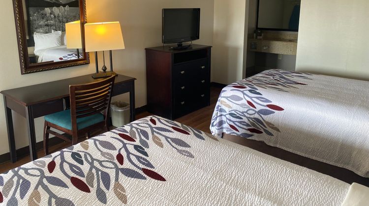 Red Roof Inn Savannah North I-95 Room