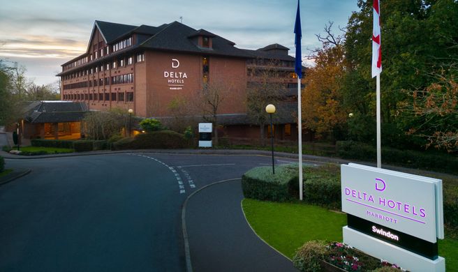 Delta Hotels Swindon Exterior