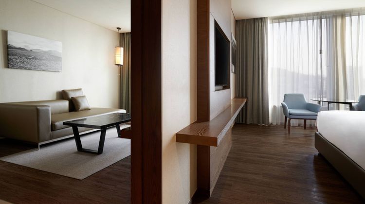 Courtyard by Marriott Seoul Namdaemun Suite
