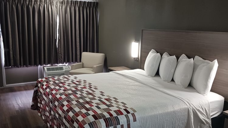 Red Roof Inn Fort Worth West Room