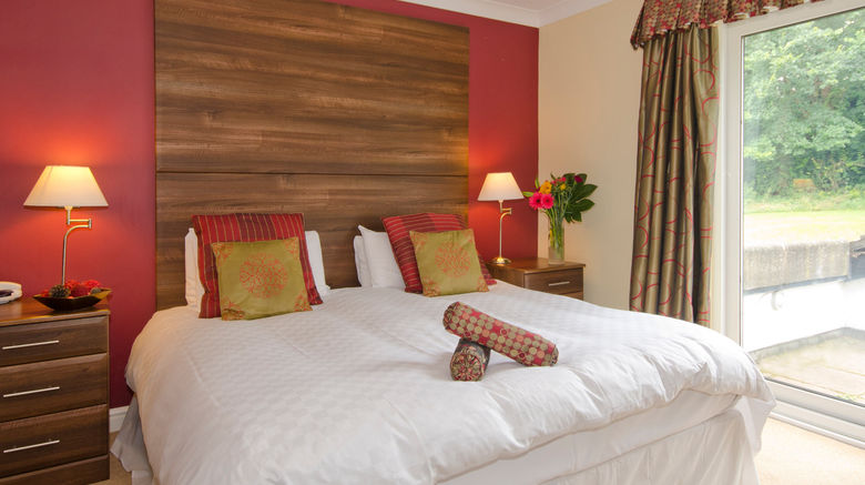 <b>The Kinmel & Kinspa Suite</b>. Images powered by <a href="https://www.leonardoworldwide.com/" title="Leonardo Worldwide" target="_blank">Leonardo</a>.