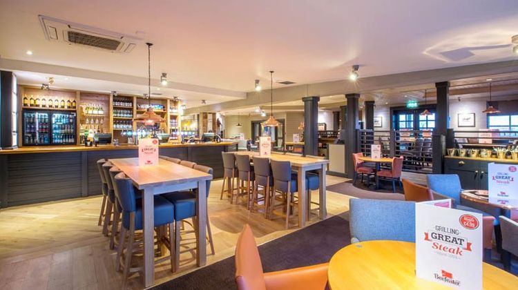 Premier Inn Doncaster (Lakeside) Lobby