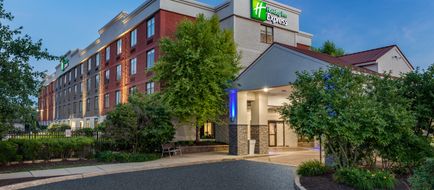 Holiday Inn Express Exton Exterior