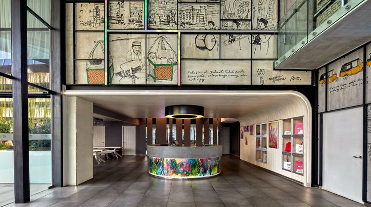 Aloft Jakarta Wahid Hasyim Exterior