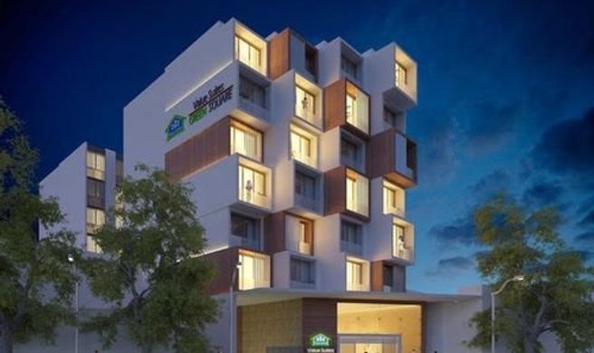 ValueSuites Green Square Exterior