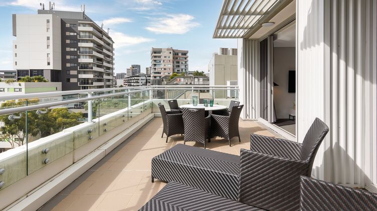 Meriton Suites Zetland Suite