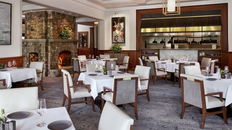 <b>The Ritz-Carlton Reynolds, Lake Oconee Restaurant</b>. Images powered by <a href="https://www.leonardoworldwide.com/" title="Leonardo Worldwide" target="_blank">Leonardo</a>.
