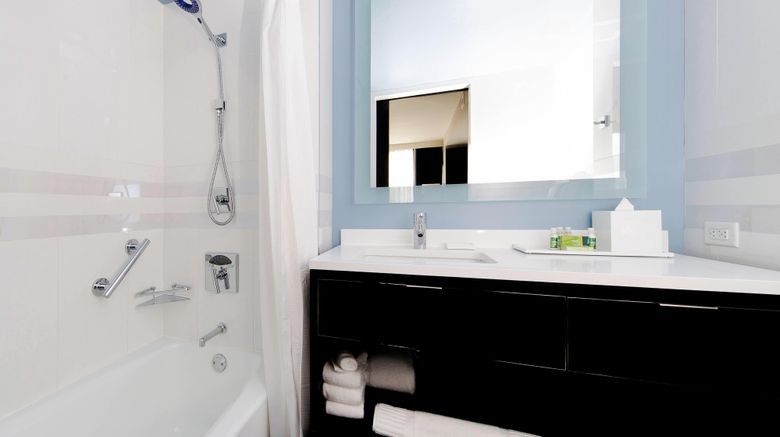 <b>Residence Inn New York/Central Park Room</b>. Images powered by <a href="https://www.leonardoworldwide.com/" title="Leonardo Worldwide" target="_blank">Leonardo</a>.