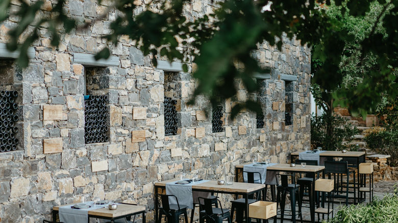 <b>Minos Beach Art Hotel Restaurant</b>. Images powered by <a href="https://www.leonardoworldwide.com/" title="Leonardo Worldwide" target="_blank">Leonardo</a>.