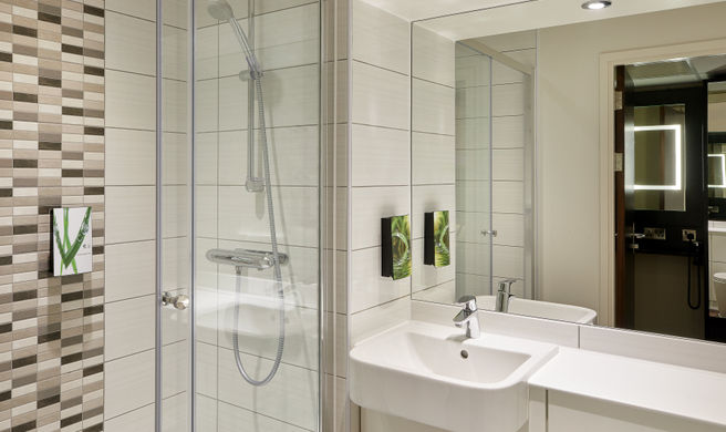 Premier Inn Guernsey St Peter Port Room