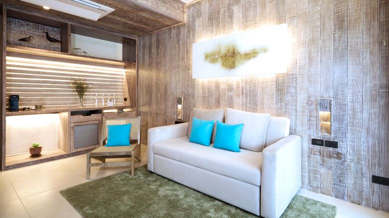 <b>Vignette Collection Dinso Rsrt Suite</b>. Images powered by <a href="https://www.leonardoworldwide.com/" title="Leonardo Worldwide" target="_blank">Leonardo</a>.