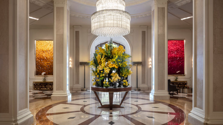 <b>Beverly Wilshire, A Four Seasons Hotel Lobby</b>. Images powered by <a href="https://www.leonardoworldwide.com/" title="Leonardo Worldwide" target="_blank">Leonardo</a>.
