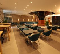 Holiday Inn Express & Suites Gopalpura Exterior