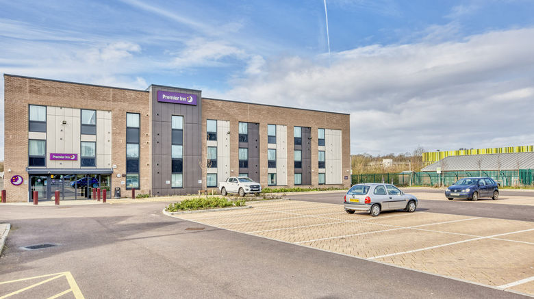 <b>Premier Inn Harlow East (Church Langley) Exterior</b>. Images powered by <a href="https://www.leonardoworldwide.com/" title="Leonardo Worldwide" target="_blank">Leonardo</a>.