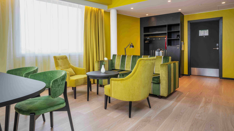 <b>Thon Hotel Kirkenes Suite</b>. Images powered by <a href="https://www.leonardoworldwide.com/" title="Leonardo Worldwide" target="_blank">Leonardo</a>.