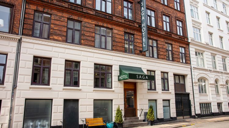 Go Hotel Saga Exterior