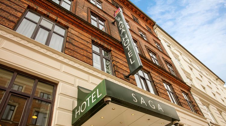 Go Hotel Saga Exterior