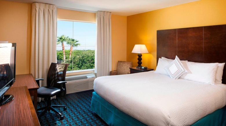 <b>Fairfield Inn & Suites Houston IAH Room</b>. Images powered by <a href="https://www.leonardoworldwide.com/" title="Leonardo Worldwide" target="_blank">Leonardo</a>.