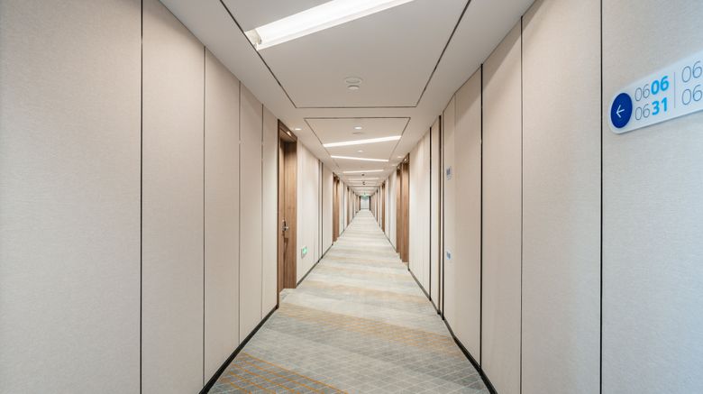 <b>Holiday Inn Express Tuanjie South Road Lobby</b>. Images powered by <a href="https://www.leonardoworldwide.com/" title="Leonardo Worldwide" target="_blank">Leonardo</a>.