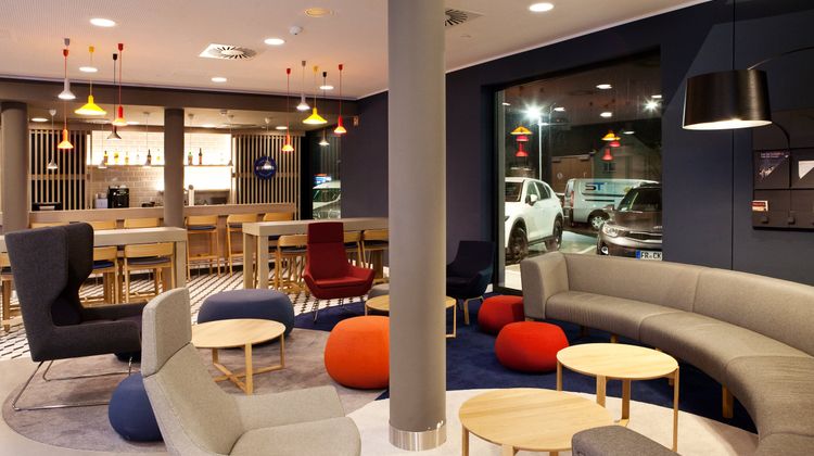 Holiday Inn Express Airport Other