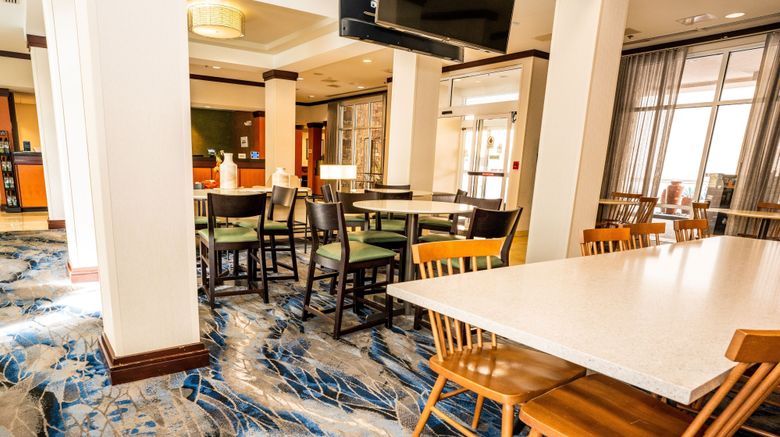 <b>Fairfield Inn & Suites San Antonio Dtwn Lobby</b>. Images powered by <a href="https://www.leonardoworldwide.com/" title="Leonardo Worldwide" target="_blank">Leonardo</a>.