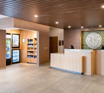 Fairfield Inn & Suites Minneapolis North Lobby