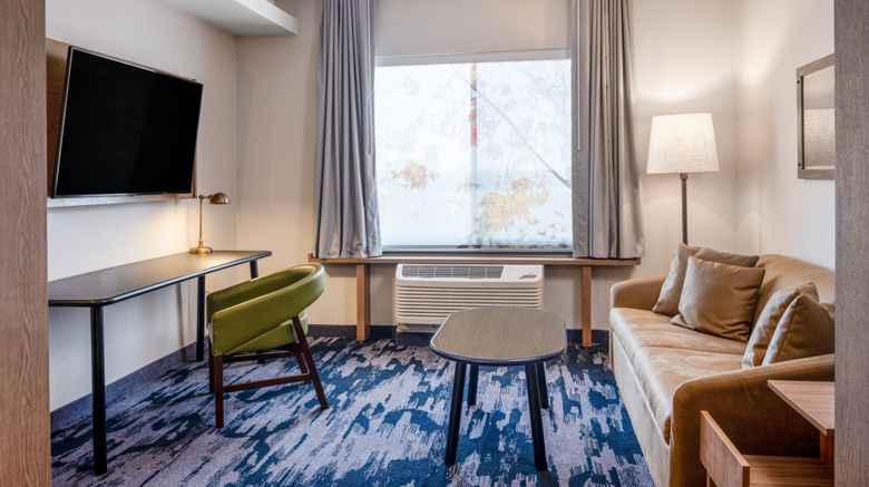 <b>Fairfield Inn & Suites Minneapolis North Suite</b>. Images powered by <a href="https://www.leonardoworldwide.com/" title="Leonardo Worldwide" target="_blank">Leonardo</a>.