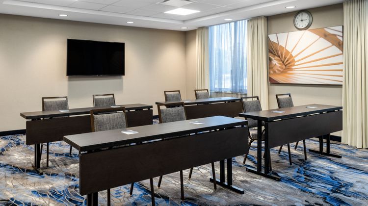 Fairfield Inn & Suites Minneapolis North Meeting