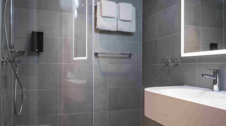 <b>Thon Hotel Alesund Room</b>. Images powered by <a href="https://www.leonardoworldwide.com/" title="Leonardo Worldwide" target="_blank">Leonardo</a>.