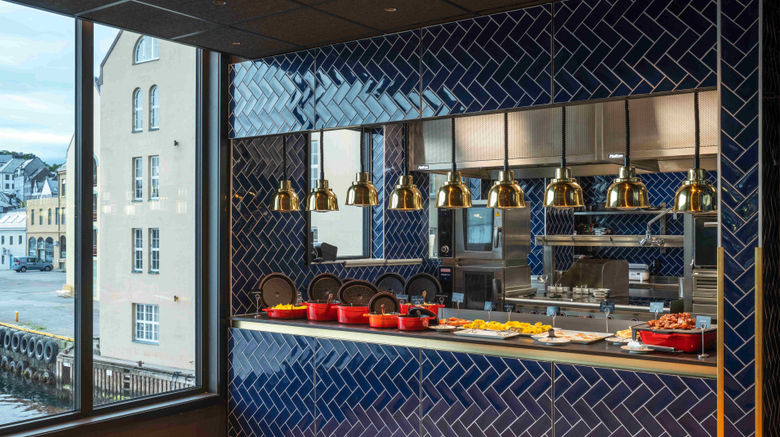 <b>Thon Hotel Alesund Restaurant</b>. Images powered by <a href="https://www.leonardoworldwide.com/" title="Leonardo Worldwide" target="_blank">Leonardo</a>.