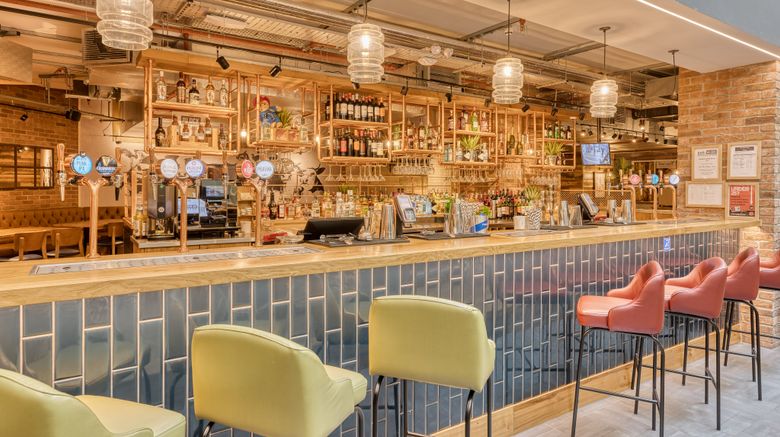 <b>Premier Inn London Paddington Basin Restaurant</b>. Images powered by <a href="https://www.leonardoworldwide.com/" title="Leonardo Worldwide" target="_blank">Leonardo</a>.