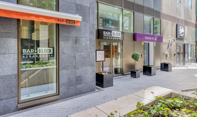 Premier Inn London Paddington Basin Exterior