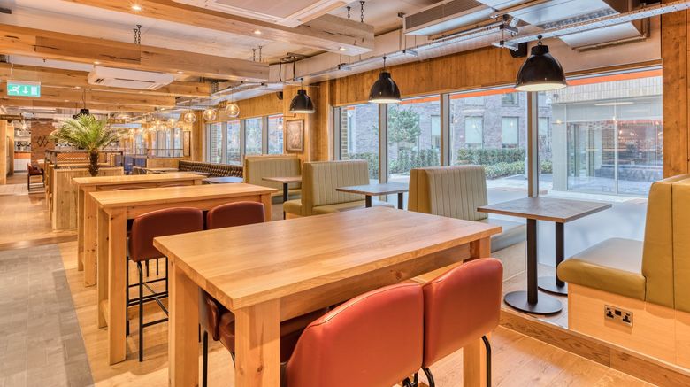 <b>Premier Inn London Southwark Station Restaurant</b>. Images powered by <a href="https://www.leonardoworldwide.com/" title="Leonardo Worldwide" target="_blank">Leonardo</a>.