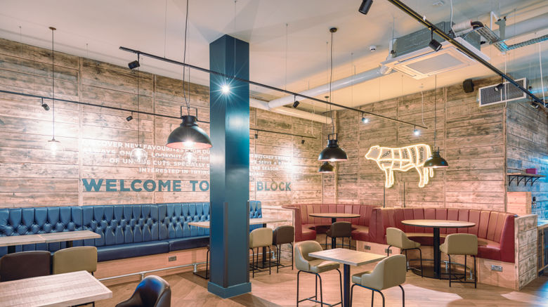 <b>Premier Inn London Sutton Restaurant</b>. Images powered by <a href="https://www.leonardoworldwide.com/" title="Leonardo Worldwide" target="_blank">Leonardo</a>.