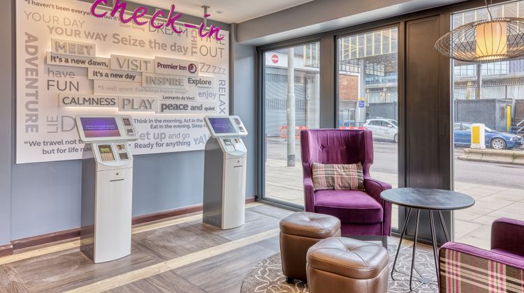 Premier Inn London Uxbridge Town Centre Lobby