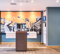 Premier Inn Marlborough Hotel Lobby