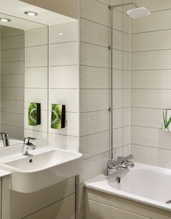 Premier Inn Milton Keynes - Willen Lake
