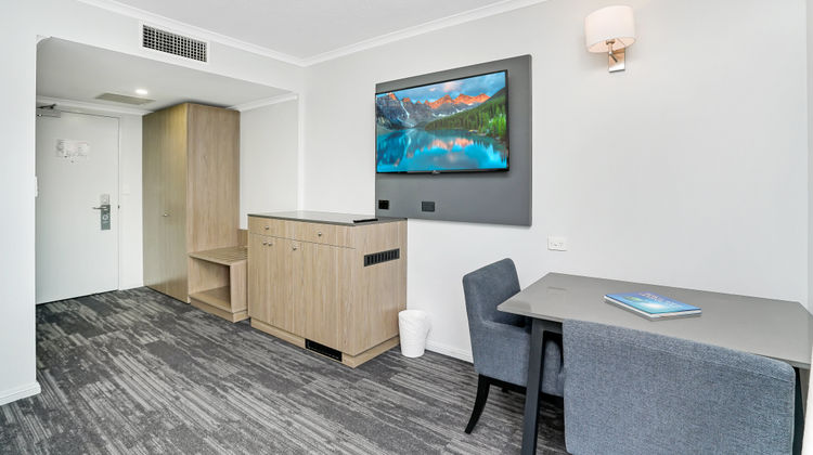 Cairns Sheridan Hotel Room