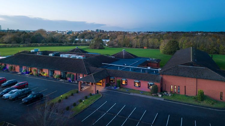 Delta by Marriott Northampton Exterior