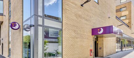 Premier Inn Oxford Botley Exterior