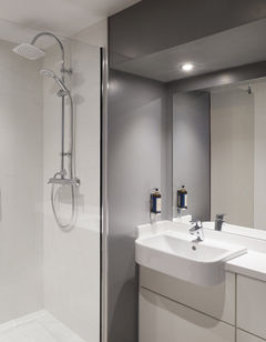 Premier Inn Oxford City Centre