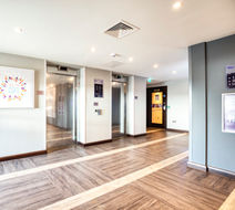 Premier Inn Oxford Kidlington Airport Lobby