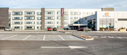 Premier Inn Oxford Kidlington Airport Exterior